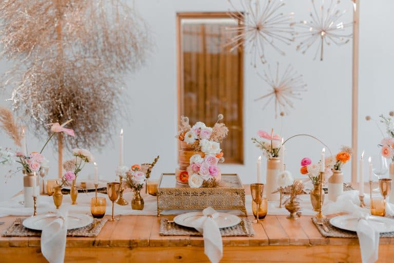 Pink wedding decor with pampas grass - 1